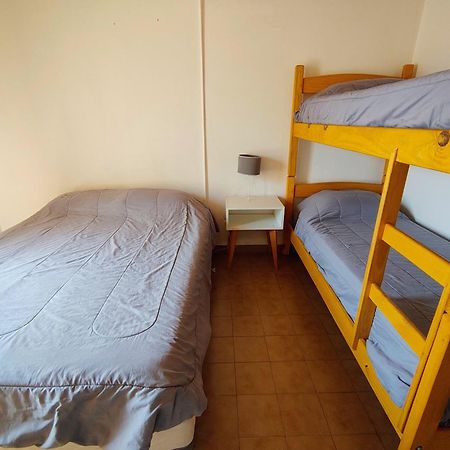 פוארטו מדרין El Faro Hostel מראה חיצוני תמונה
