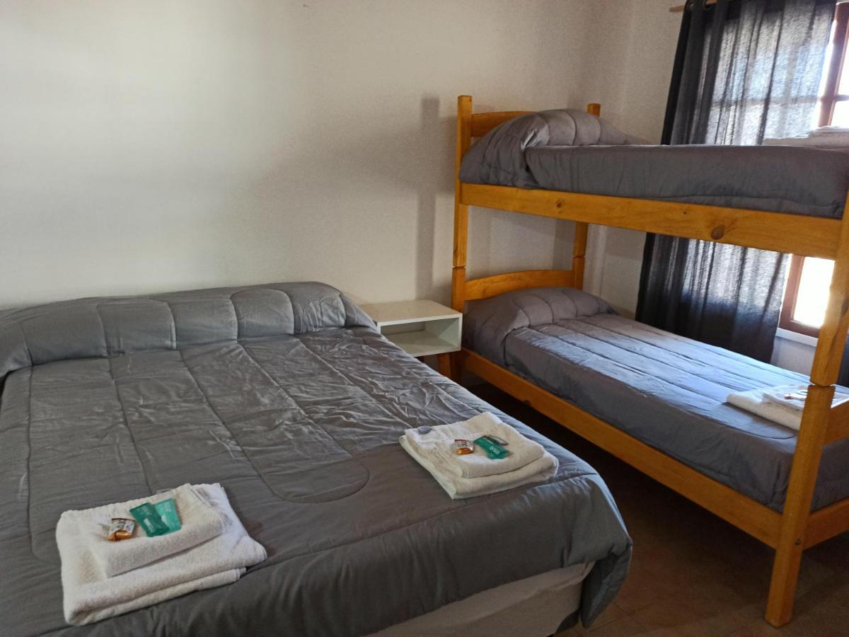 פוארטו מדרין El Faro Hostel מראה חיצוני תמונה