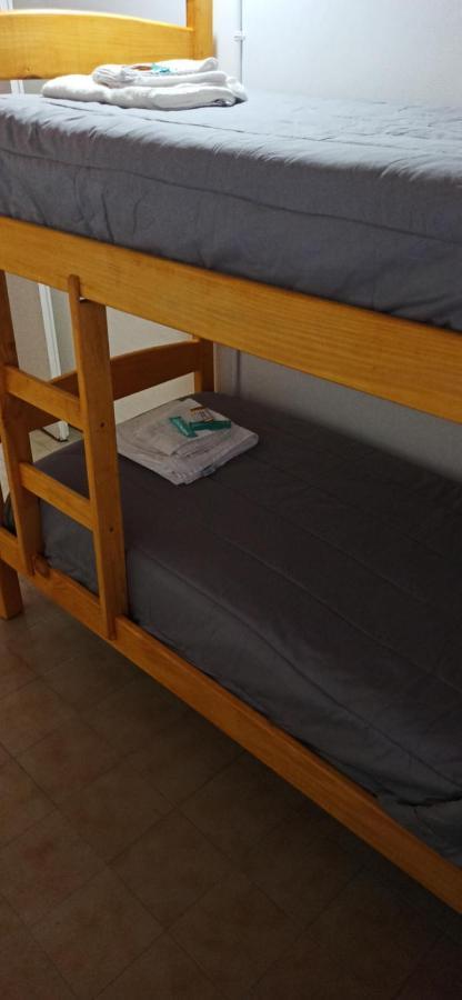 פוארטו מדרין El Faro Hostel מראה חיצוני תמונה