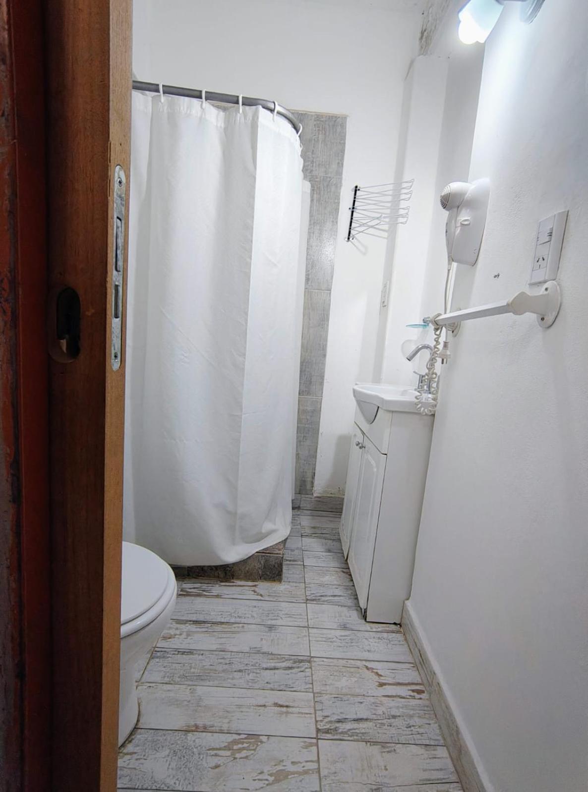 פוארטו מדרין El Faro Hostel מראה חיצוני תמונה