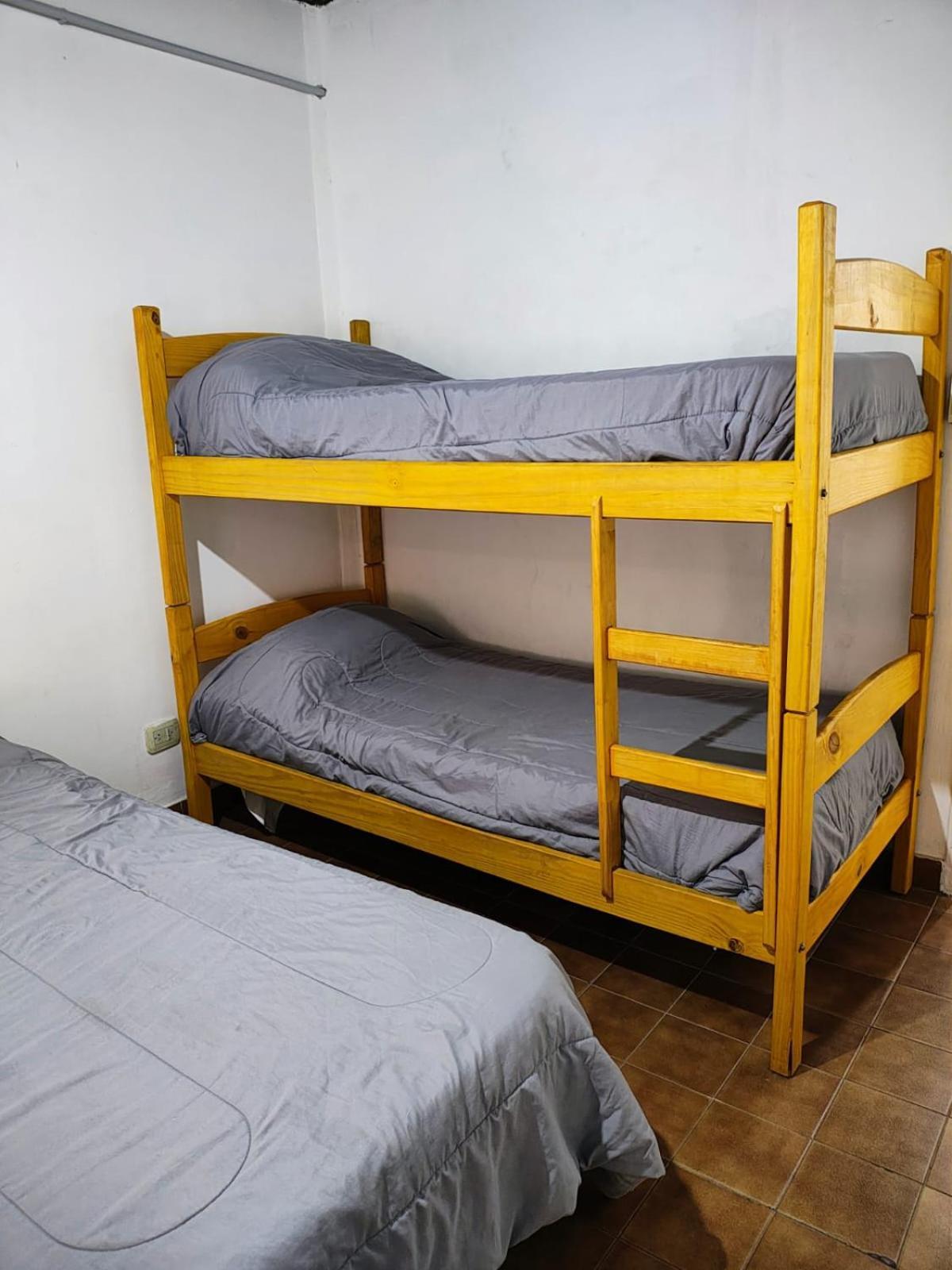 פוארטו מדרין El Faro Hostel מראה חיצוני תמונה
